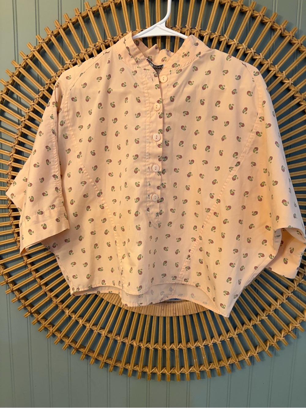 Vintage Cristina Peach blouse with Mandarin collar size Large - great condition